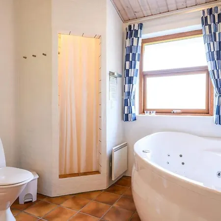 Holiday Lxxvi Ferienhaus
